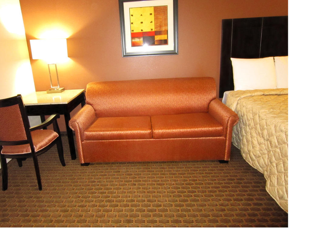 Red Carpet Inn And Suites Monmouth Junction חדר תמונה