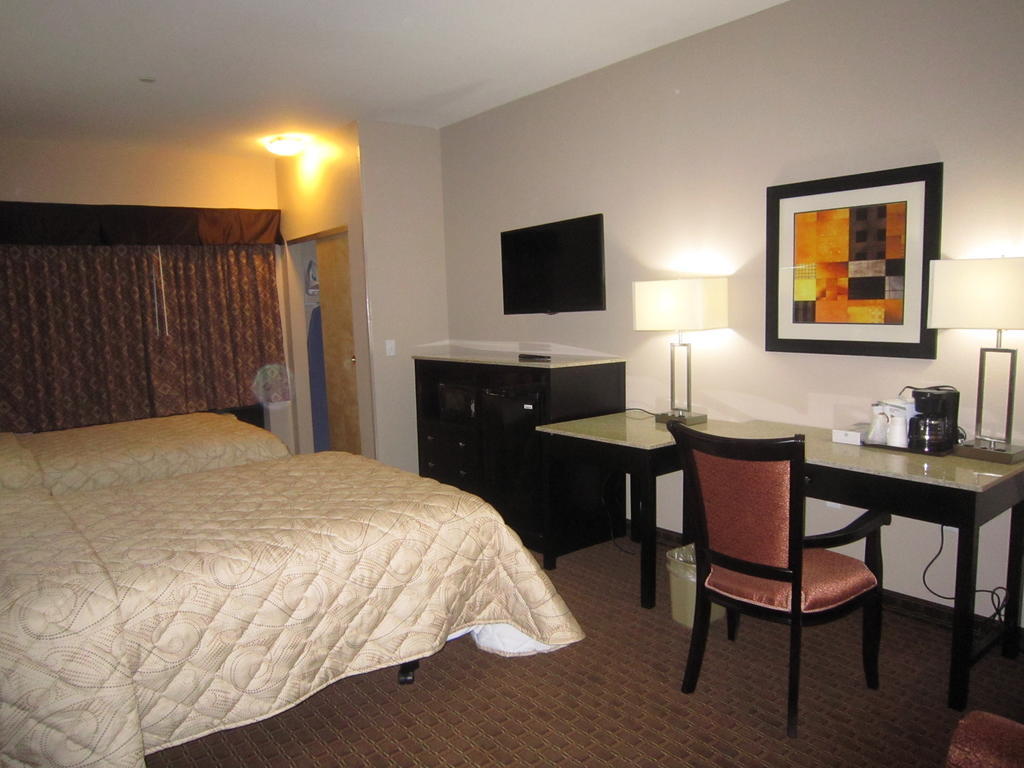 Red Carpet Inn And Suites Monmouth Junction מראה חיצוני תמונה