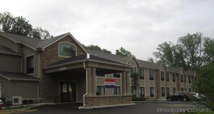 Red Carpet Inn And Suites Monmouth Junction מראה חיצוני תמונה